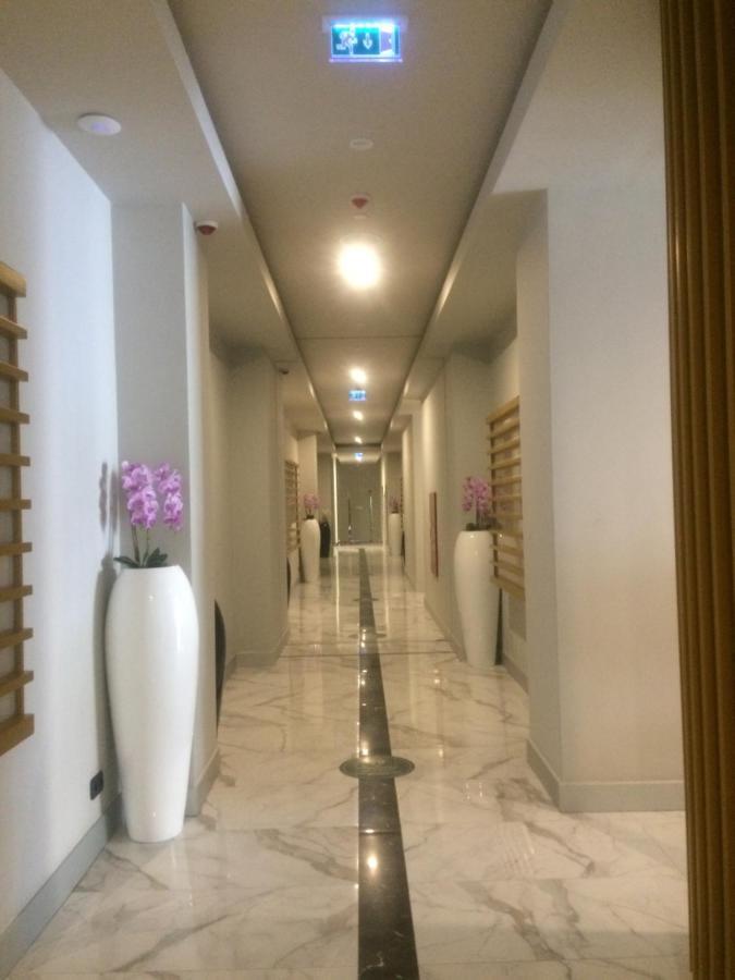Orbi Сity Sunny Apartments High Floor Batumi Ngoại thất bức ảnh