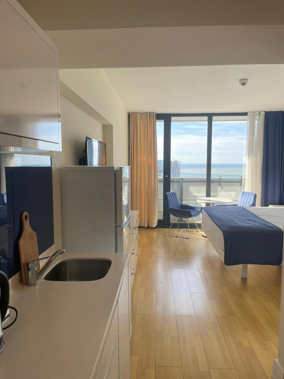 Orbi Сity Sunny Apartments High Floor Batumi Ngoại thất bức ảnh